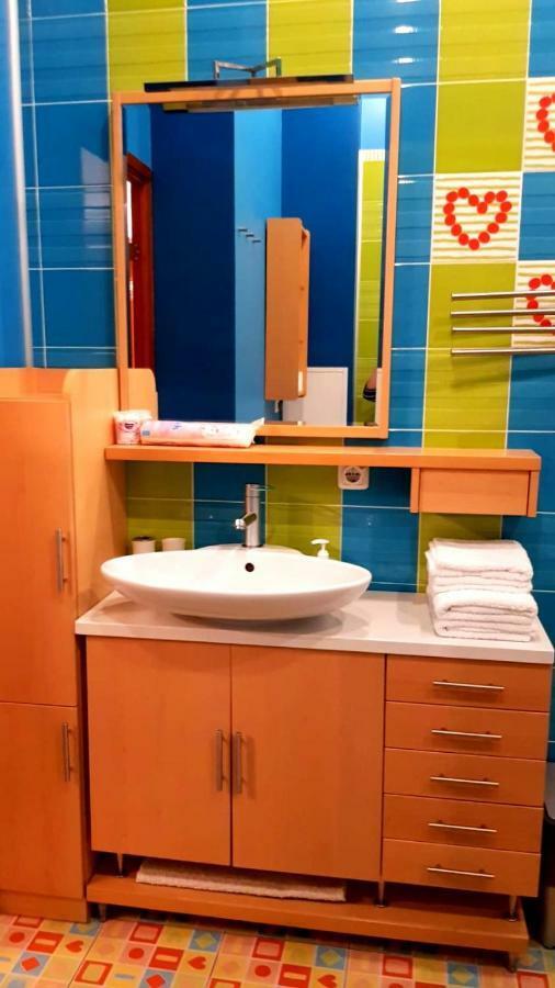 Fuksija House Leilighet Daugavpils Eksteriør bilde